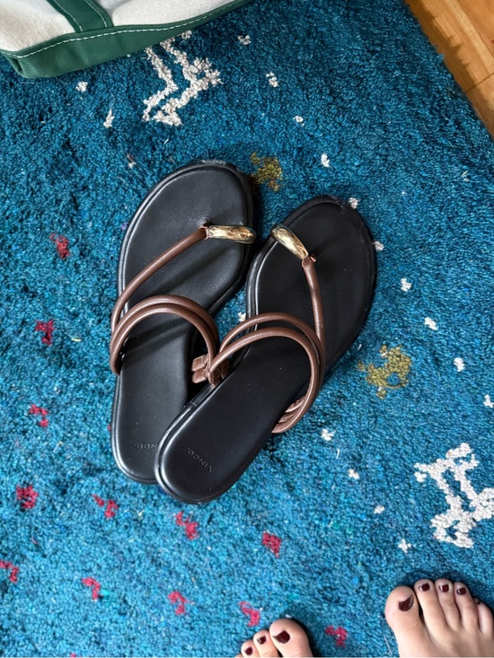 Vince Shoes - Vince lucila tubular toe ring Brown Strap Black Footbed Women's Sandals